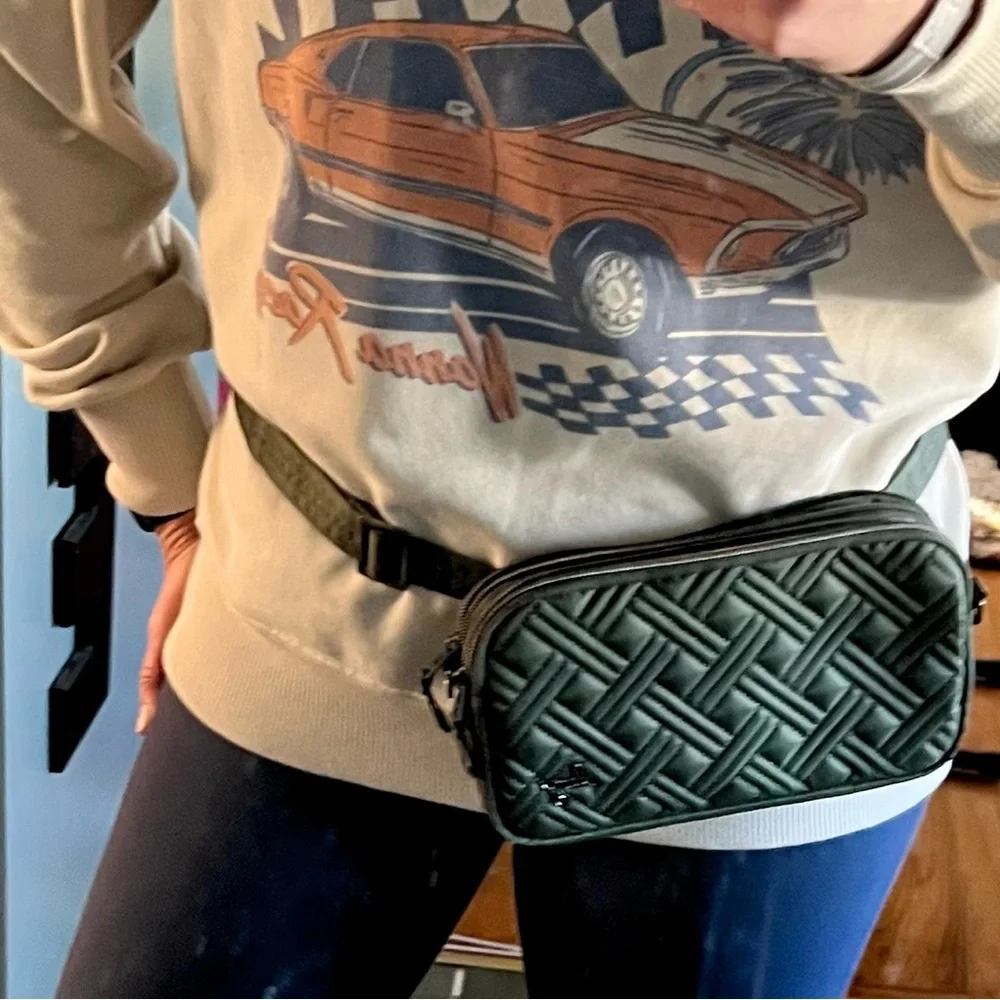 Lug Crossbody Convertible Coupe XL Olive Green - Picture 8 of 8